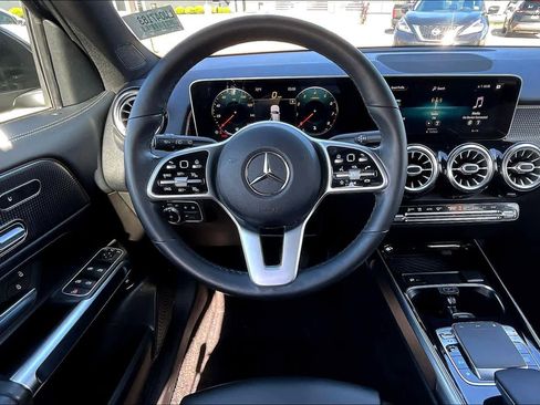 Used 2020 Mercedes-Benz GLB 250 image 6