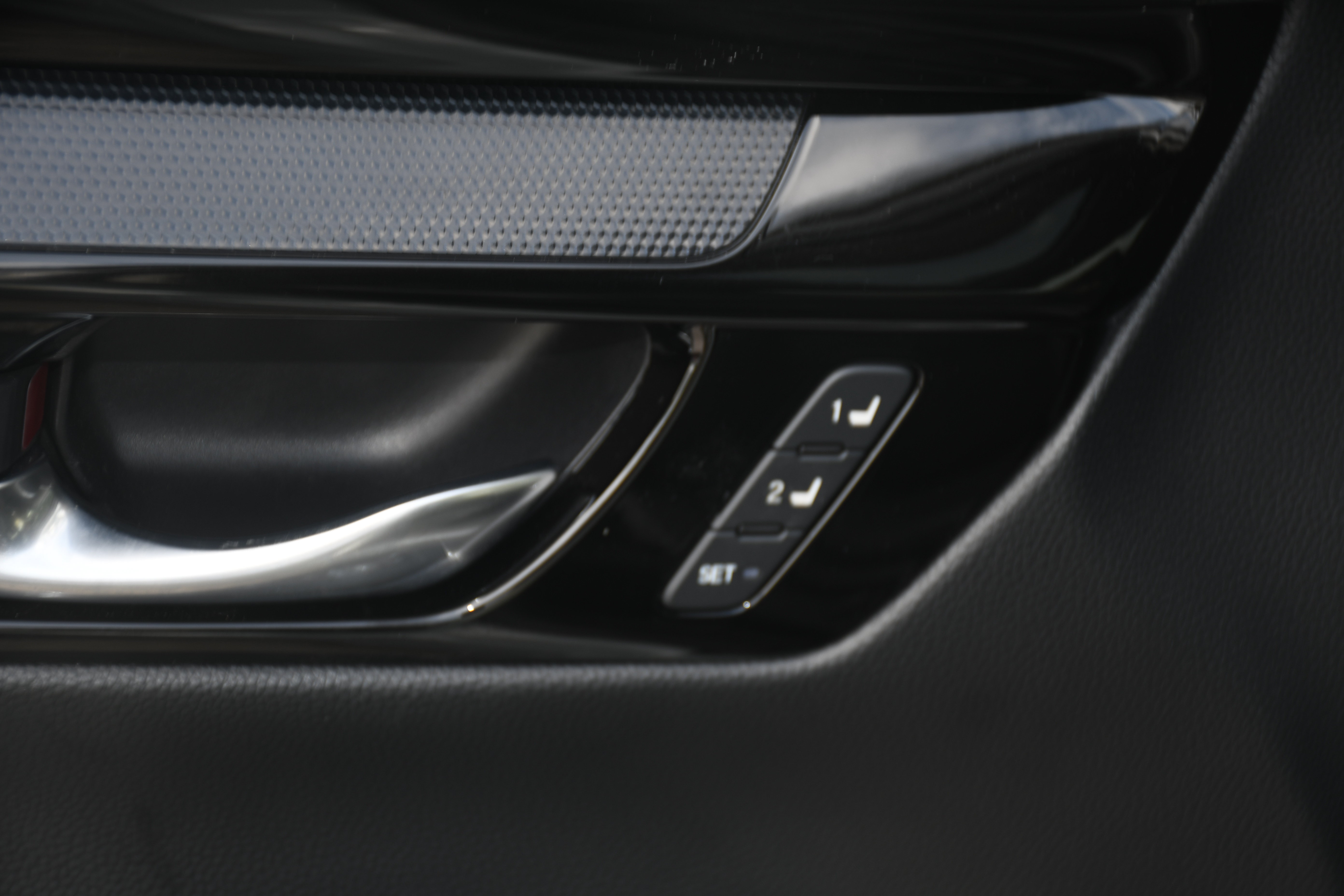 Used 2024 Honda CR-V EX-L image 12