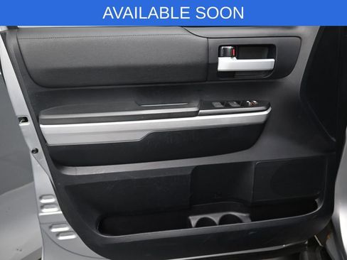 Used 2014 Toyota Tundra SR5 w/ TRD Off Road Package AWD/4WD image 11