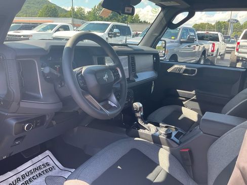 New 2026 Ford Bronco 4-Door w/ Sasquatch Package AWD/4WD image 15