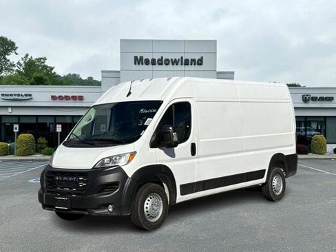 New 2026 RAM ProMaster 2500 w/ Convenience Group image 1