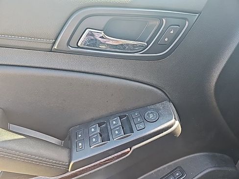 Used 2019 GMC Yukon XL SLT image 19