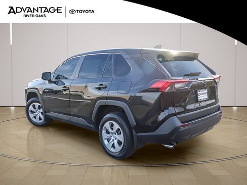 Certified 2024 Toyota RAV4 LE AWD/4WD image 6