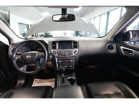 Used 2020 Nissan Pathfinder SL FWD image 14