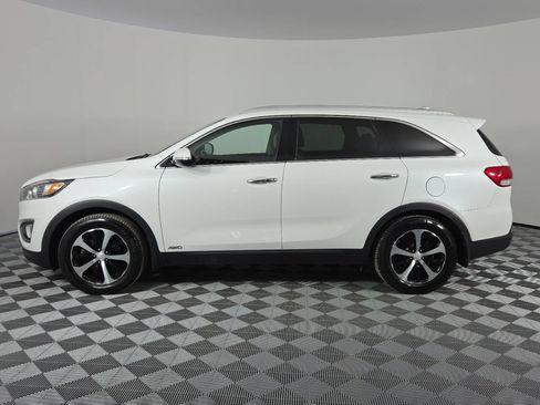 Used 2016 Kia Sorento EX w/ EX Premium Package AWD/4WD image 4
