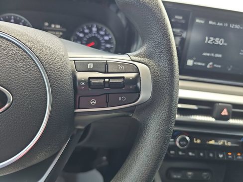 Used 2021 Kia K5 LXS FWD image 18