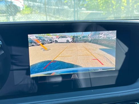 Used 2025 Buick Envista Sport Touring image 22