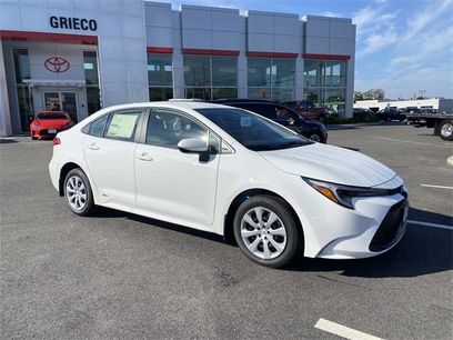 New 2025 Toyota Corolla LE