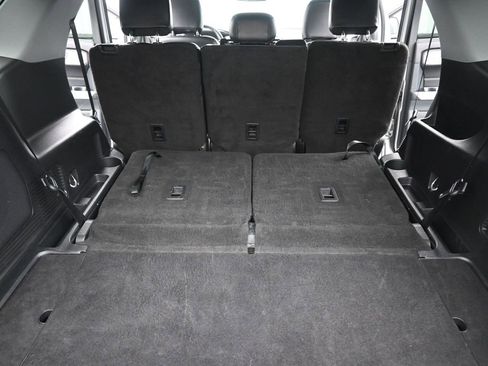 Used 2023 Ford Explorer Limited image 17