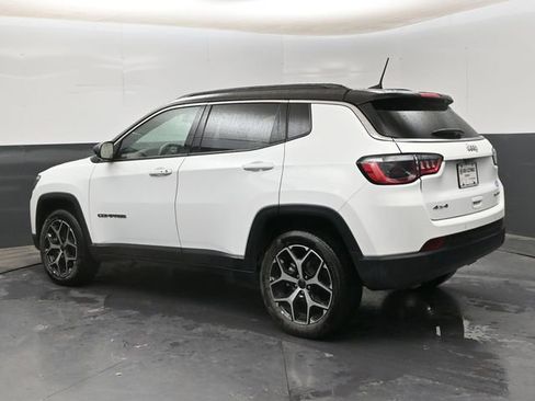 Used 2025 Jeep Compass Limited AWD/4WD image 6
