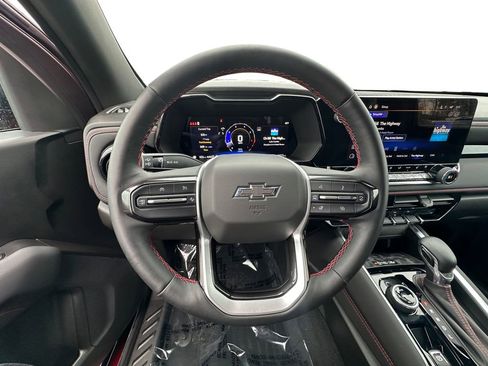 Used 2024 Chevrolet Colorado Z71 w/ Z71 Convenience Package 2 image 12