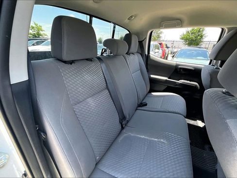 Used 2021 Toyota Tacoma SR5 RWD image 32