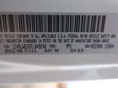 Used 2015 Jeep Wrangler Unlimited Sahara image 44