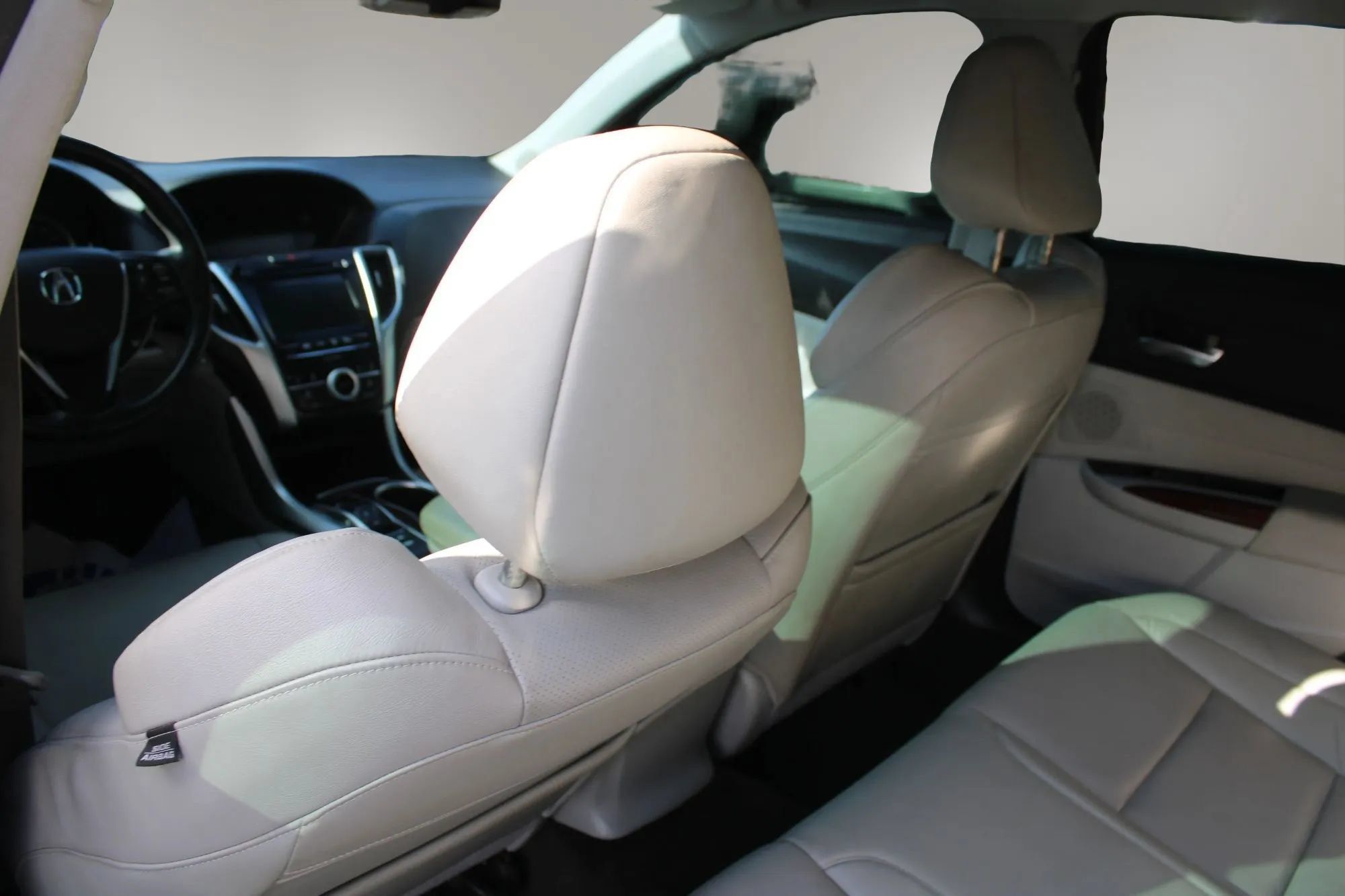 Used 2015 Acura TLX w/ Technology Package FWD image 18
