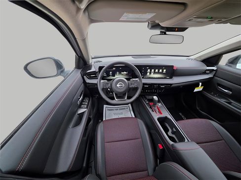 New 2026 Nissan Kicks SR image 14