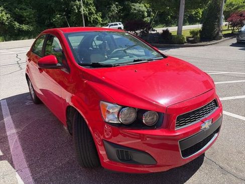 Used 2015 Chevrolet Sonic LT FWD image 4