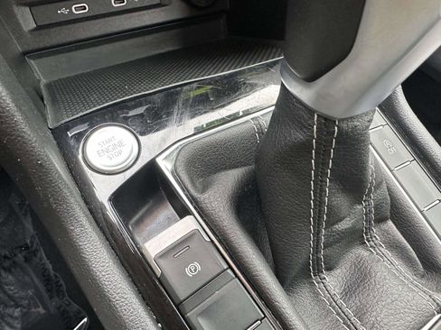 Used 2024 Volkswagen Taos S image 21