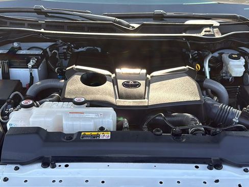 Used 2024 Toyota Tundra Limited w/ Power Package image 34