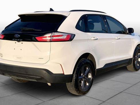 Used 2024 Ford Edge SEL w/ Sport Appearance Package image 13