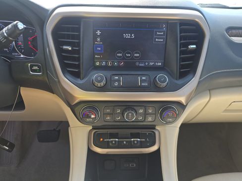 Used 2023 GMC Acadia Denali AWD/4WD image 19