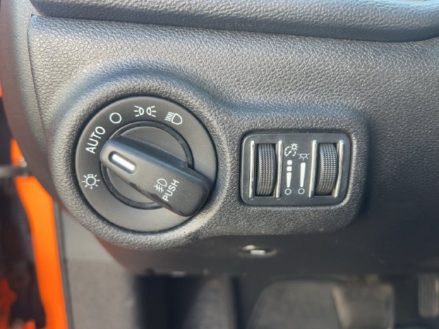 Used 2014 Dodge Dart SXT FWD image 5