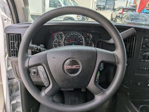 Used 2025 GMC Savana 3500 LT w/ LT Preferred Equipment Group RWD image 31