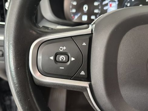Used 2019 Volvo XC60 T6 Momentum w/ Advanced Package AWD/4WD image 20