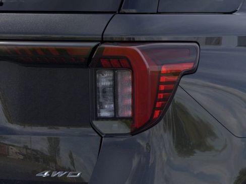 New 2026 Ford Explorer Active AWD/4WD image 21