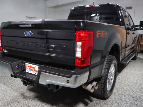 Used 2022 Ford F250 Lariat w/ Lariat Value Package image 7
