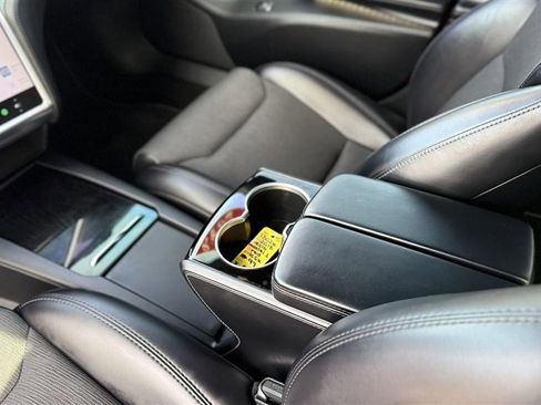 Used 2018 Tesla Model S 75D image 23