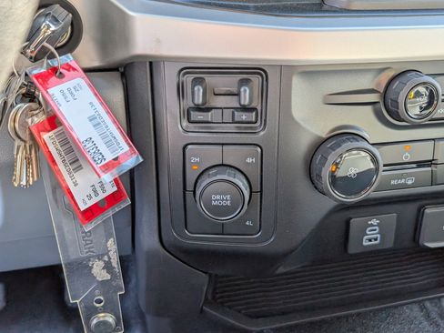 New 2025 Ford F550 4x4 Crew Cab image 29