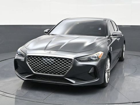 Used 2021 Genesis G70 2.0T w/ Elite Package RWD image 8