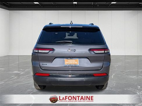 Used 2024 Jeep Grand Cherokee L Altitude image 4