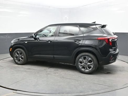 Used 2024 Kia Seltos LX AWD/4WD image 4