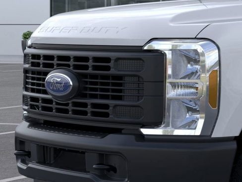 New 2025 Ford F350 XL image 18