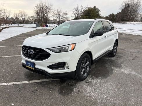 Certified 2022 Ford Edge SEL w/ Sport Appearance Package image 5