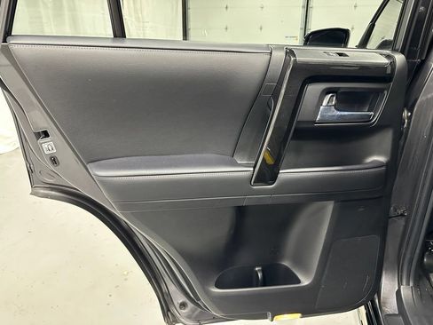 Used 2021 Toyota 4Runner Nightshade AWD/4WD image 38
