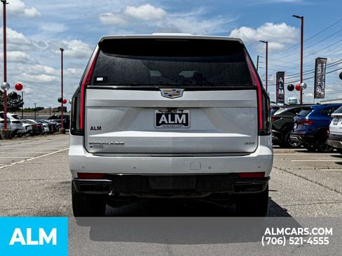 Used 2022 Cadillac Escalade Sport Platinum AWD/4WD image 11