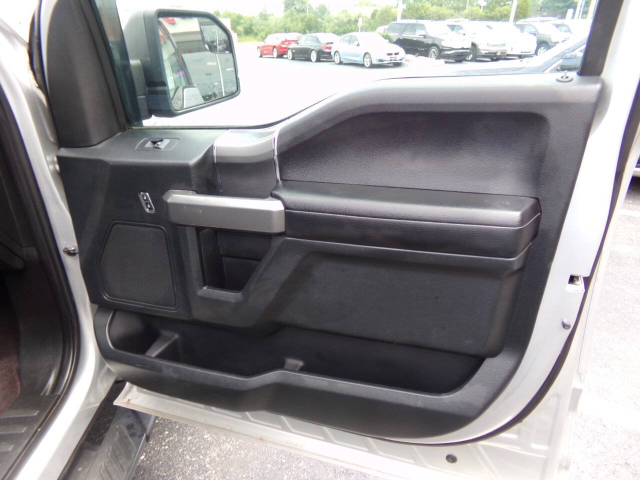 Used 2016 Ford F150 XLT w/ Equipment Group 301A Mid AWD/4WD image 34