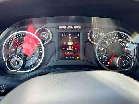 Used 2021 RAM 1500 Lone Star RWD image 12