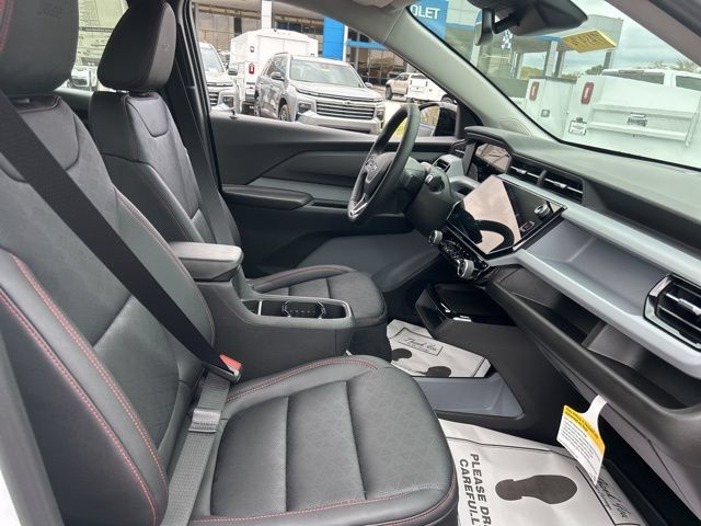 New 2027 Chevrolet Bolt RS FWD image 31