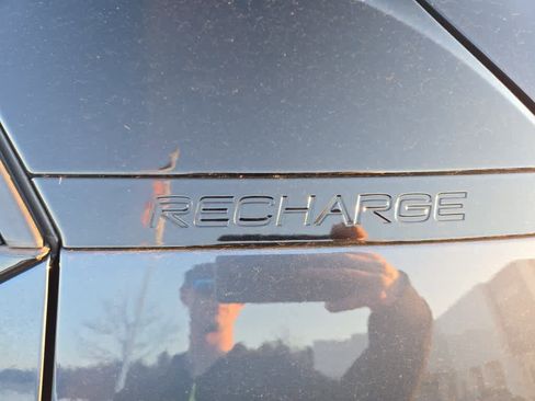 Used 2022 Volvo XC40 P8 Recharge Plus image 10