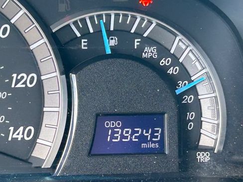 Used 2014 Toyota Camry SE FWD image 19