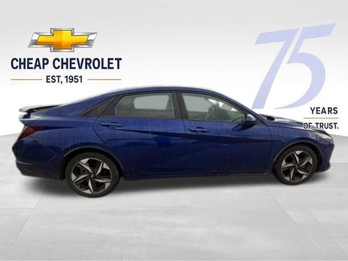 Used 2023 Hyundai Elantra SEL w/ Convenience Package FWD image 7