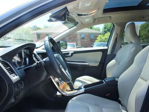 Used 2017 Volvo XC60 T6 Inscription w/ Climate Package AWD/4WD image 12