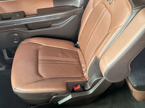 Used 2022 Ford Expedition King Ranch AWD/4WD image 6