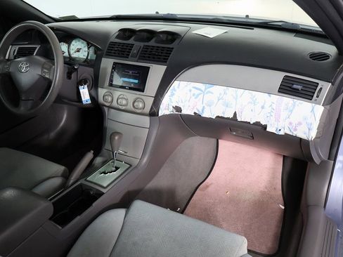 Used 2004 Toyota Solara SE FWD image 9