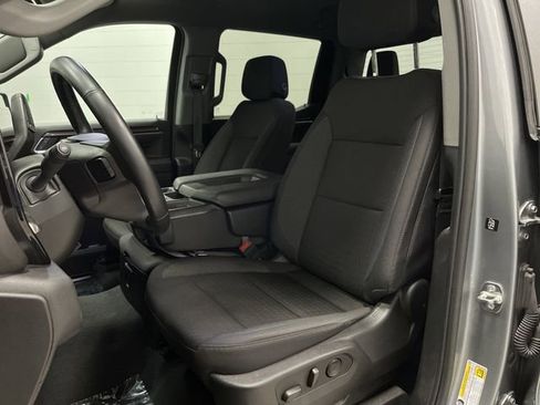 Used 2025 Chevrolet Silverado 1500 LT image 4