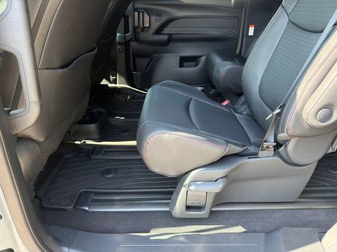 New 2026 Toyota Sienna XSE FWD image 18