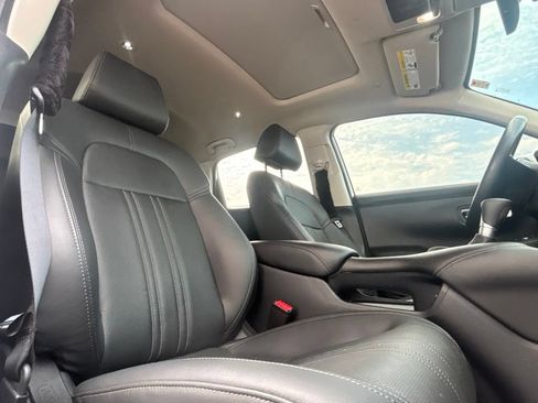 Used 2024 Honda HR-V EX-L image 30